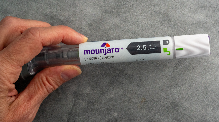 Tirzepatide vial illustration